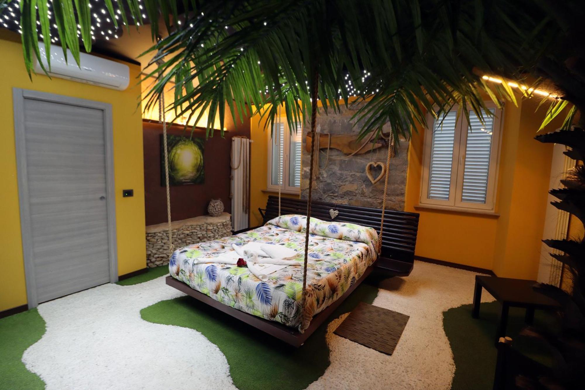 Thematic Rooms - Athema Atmosphere Trieste Bagian luar foto