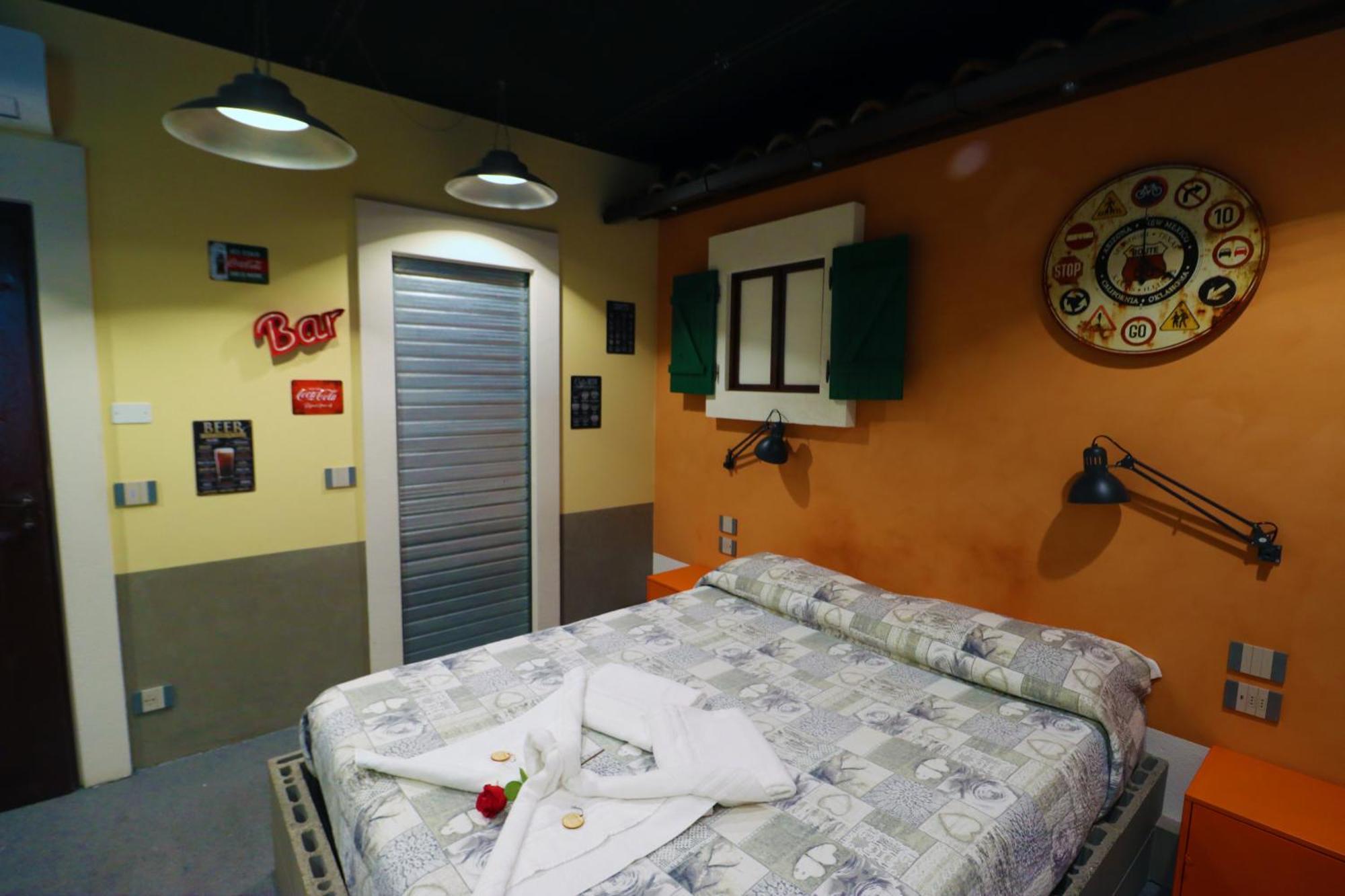 Thematic Rooms - Athema Atmosphere Trieste Bagian luar foto